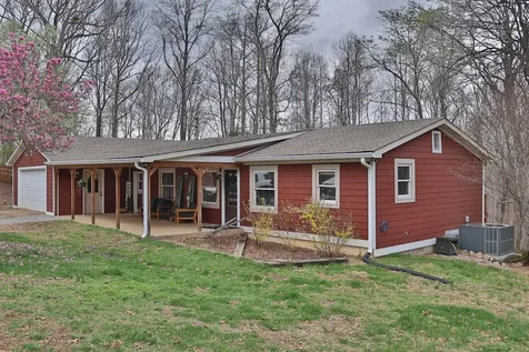 1660 Leatherwood Road White Bluff TN 37187