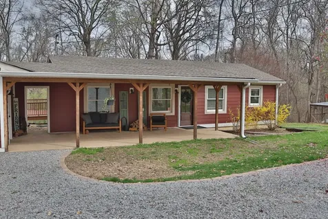 1660 Leatherwood Road White Bluff TN 37187