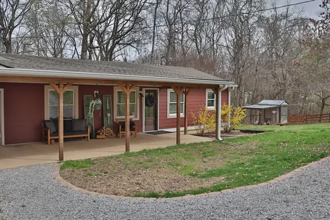 1660 Leatherwood Road White Bluff TN 37187