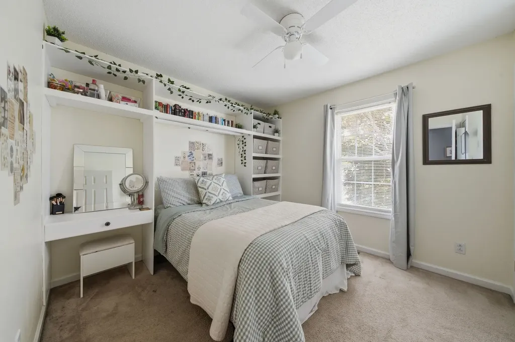 2803 Nat Hoosier Lane Clarksville TN 37040