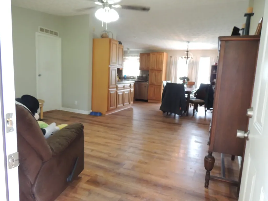 168 Lbj Drive Gallatin TN 37066
