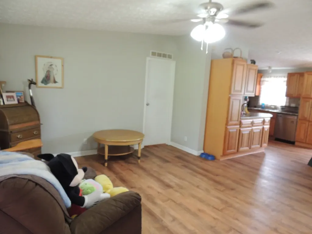 168 Lbj Drive Gallatin TN 37066