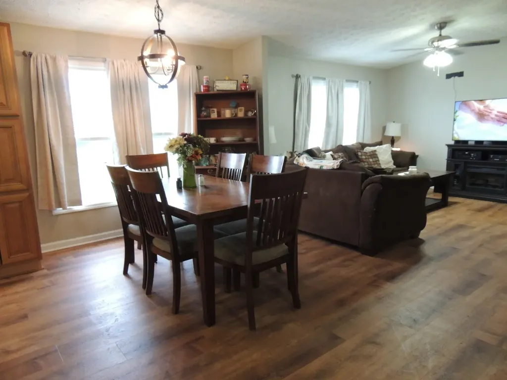 168 Lbj Drive Gallatin TN 37066