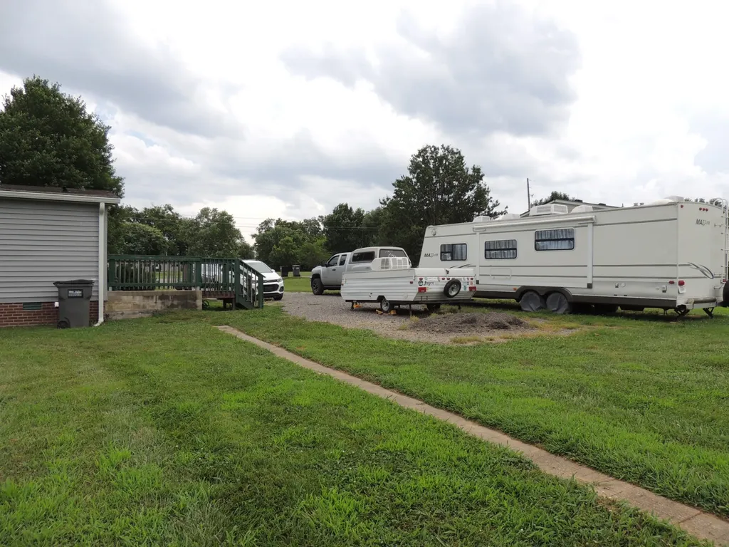 168 Lbj Drive Gallatin TN 37066