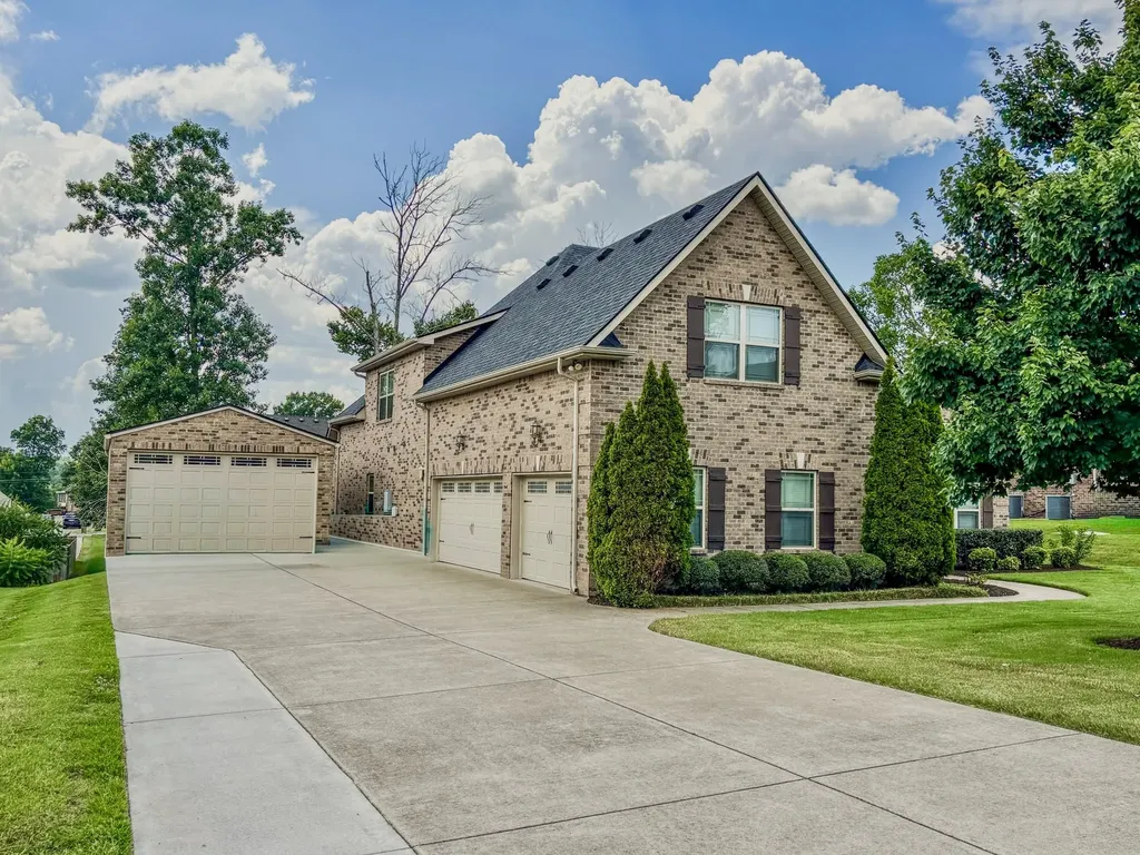 6880 Buffalo Drive La Vergne TN 37086