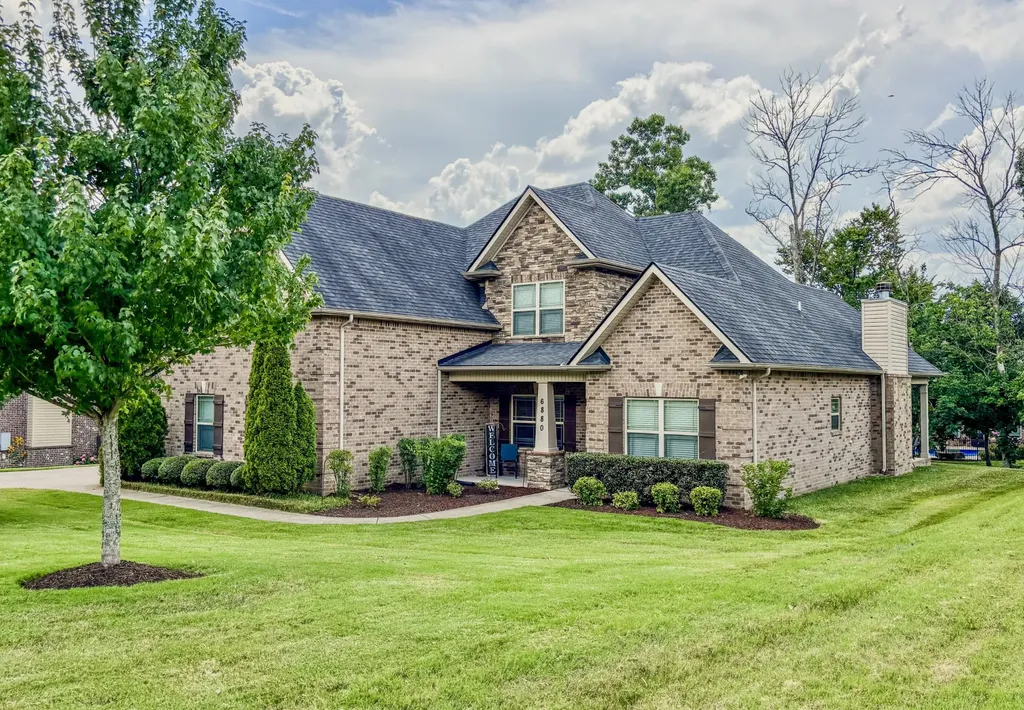 6880 Buffalo Drive La Vergne TN 37086