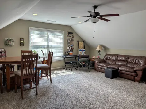 6880 Buffalo Drive La Vergne TN 37086