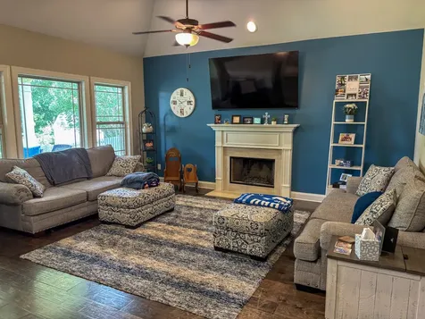 6880 Buffalo Drive La Vergne TN 37086