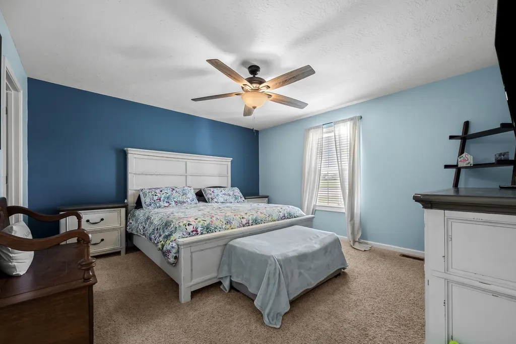 1012 Peak Drive Castalian Springs TN 37031