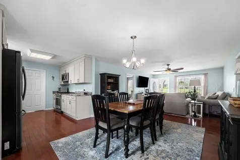 1012 Peak Drive Castalian Springs TN 37031