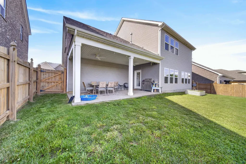 729 Pebble Creek Lane Lebanon TN 37090