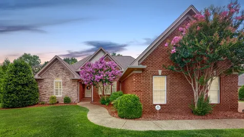 1007 Briarwood Drive Cottontown TN 37048