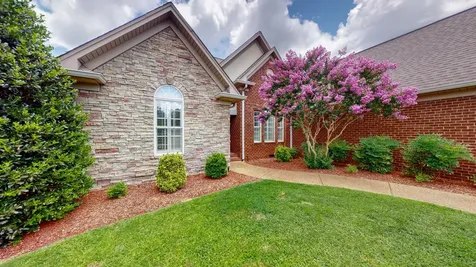 1007 Briarwood Drive Cottontown TN 37048