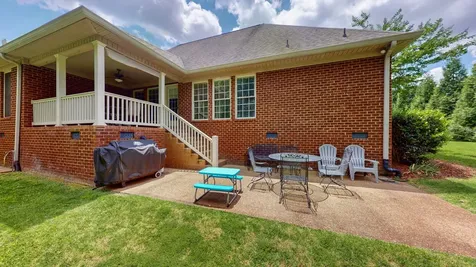 1007 Briarwood Drive Cottontown TN 37048