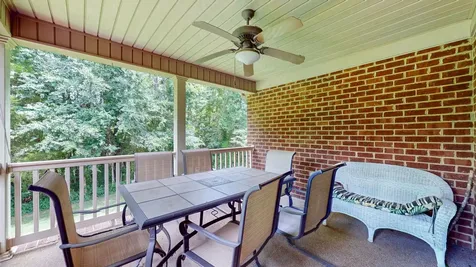 1007 Briarwood Drive Cottontown TN 37048