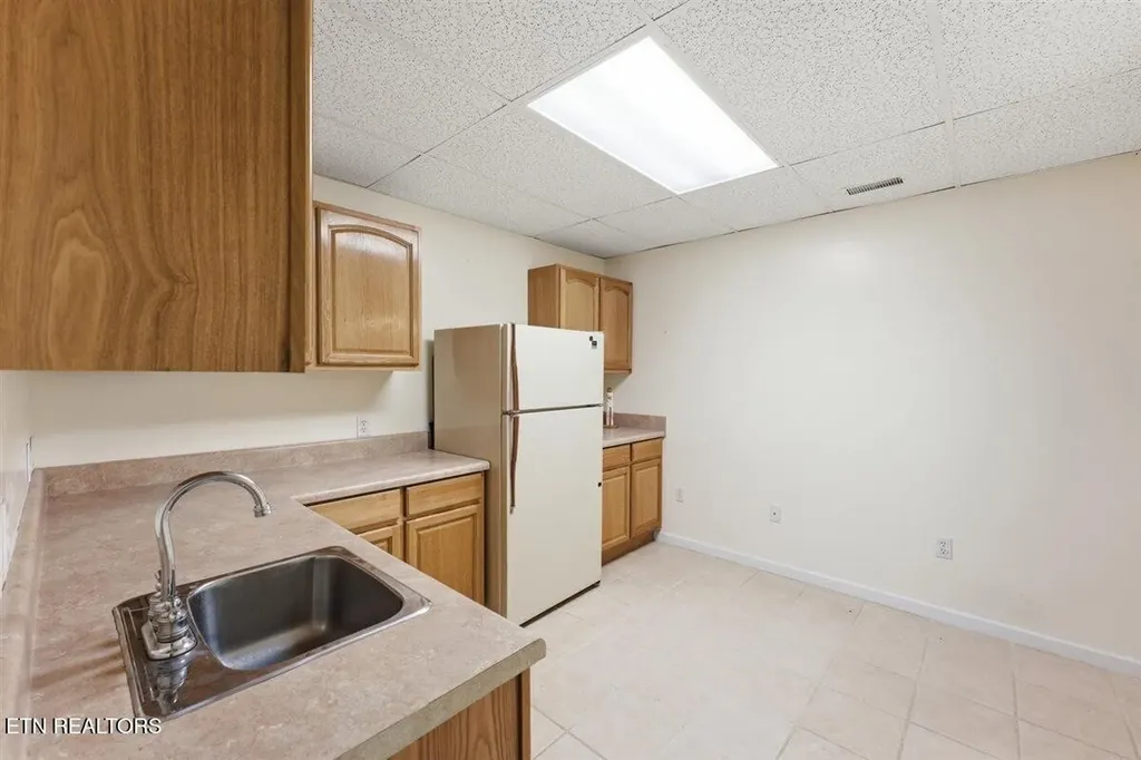 111 Kawatuska Way Loudon TN 37774