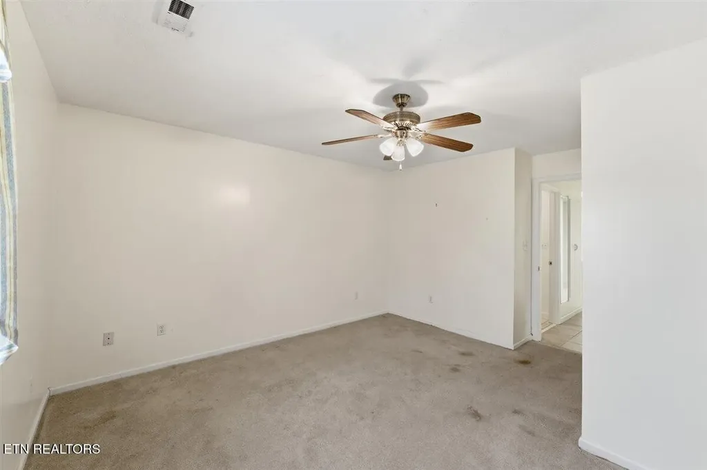 111 Kawatuska Way Loudon TN 37774