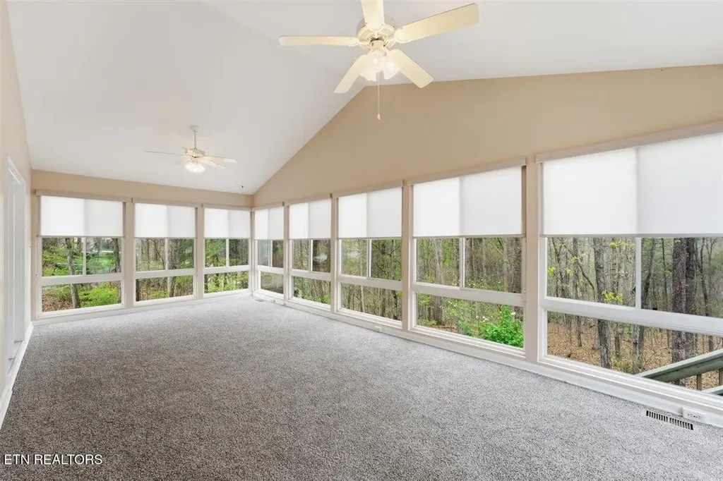 111 Kawatuska Way Loudon TN 37774