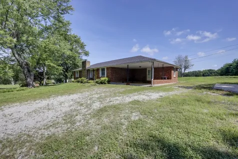 13210 Betts Road Greenbrier TN 37073