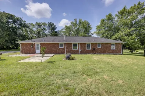 13210 Betts Road Greenbrier TN 37073