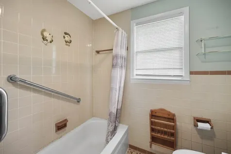 13210 Betts Road Greenbrier TN 37073