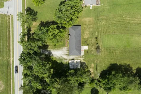 13210 Betts Road Greenbrier TN 37073