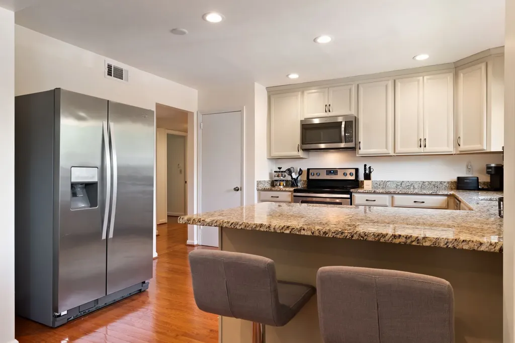 4487 Post Place Nashville TN 37205