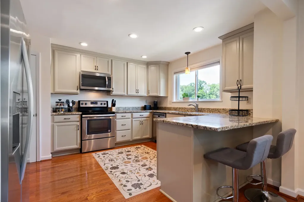 4487 Post Place Nashville TN 37205