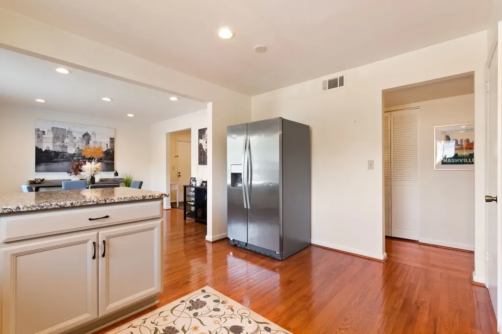 4487 Post Place Nashville TN 37205