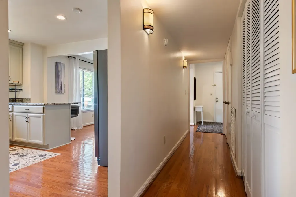 4487 Post Place Nashville TN 37205