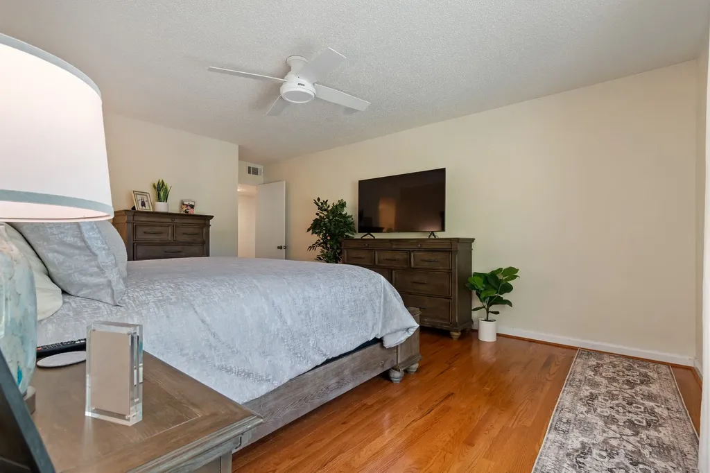 4487 Post Place Nashville TN 37205