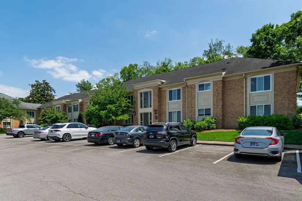 4487 Post Place Nashville TN 37205