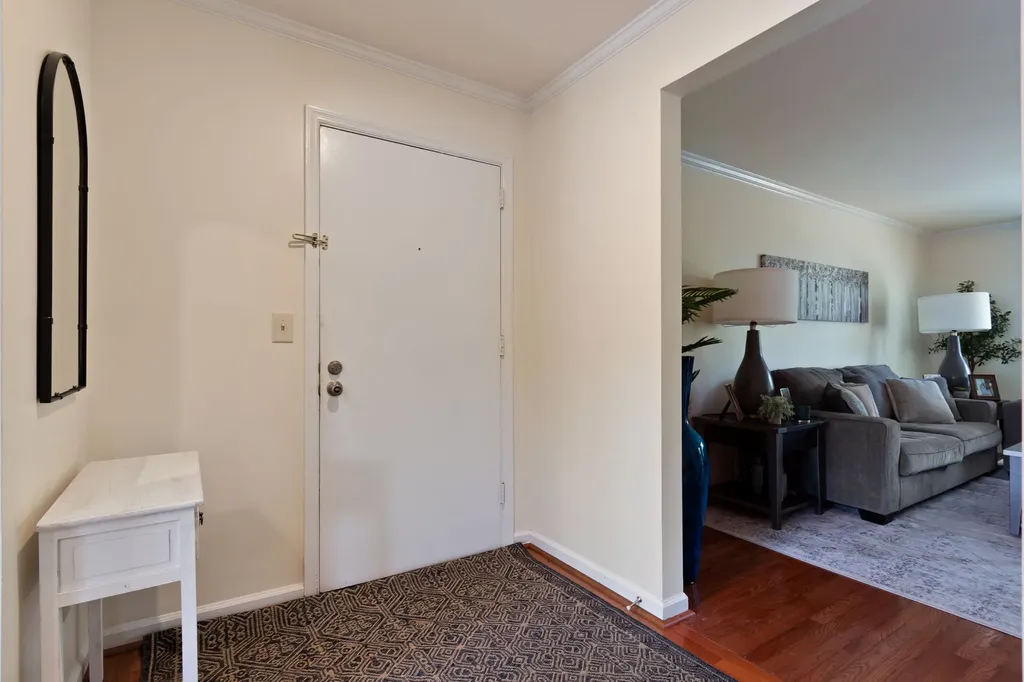 4487 Post Place Nashville TN 37205