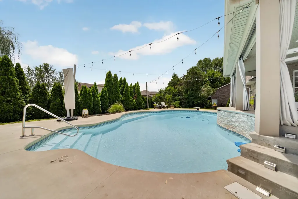 105 Beacon Light Cove Hendersonville TN 37075