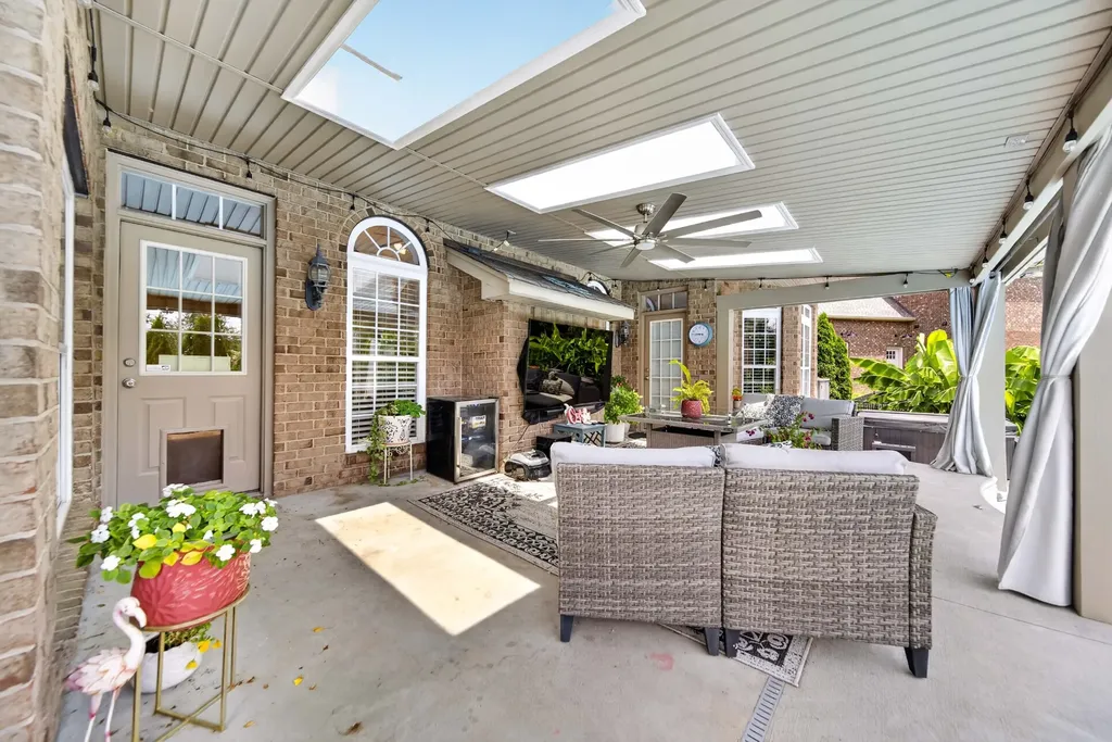 105 Beacon Light Cove Hendersonville TN 37075