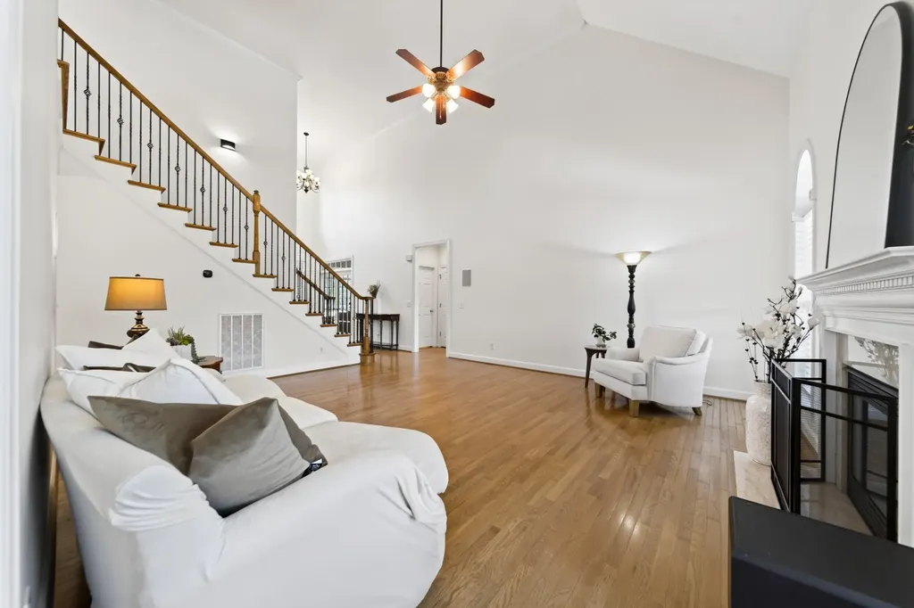 105 Beacon Light Cove Hendersonville TN 37075