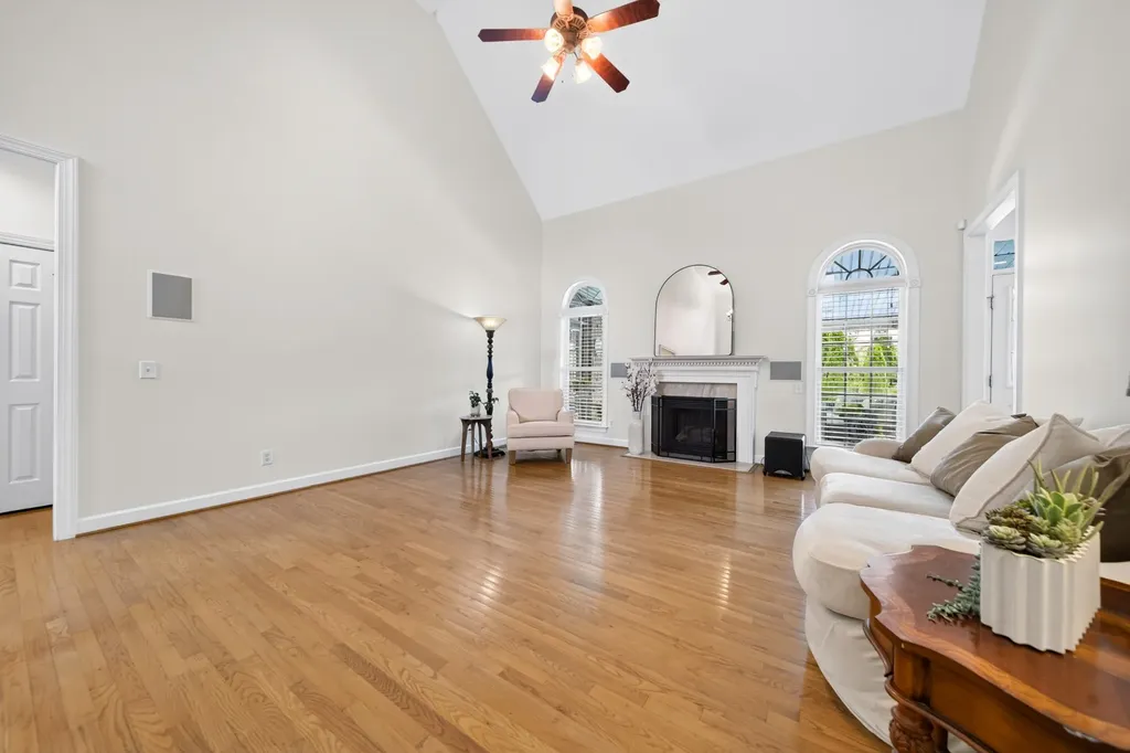 105 Beacon Light Cove Hendersonville TN 37075