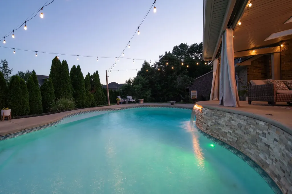 105 Beacon Light Cove Hendersonville TN 37075