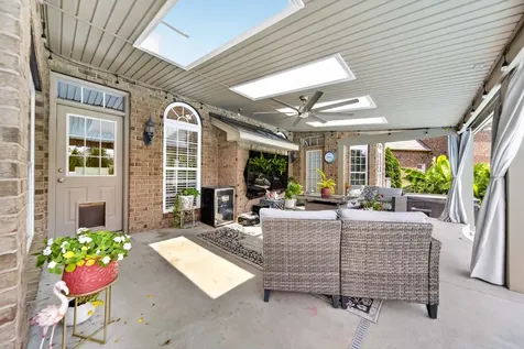 105 Beacon Light Cove Hendersonville TN 37075