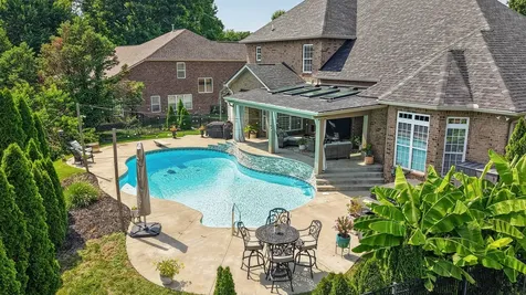 105 Beacon Light Cove Hendersonville TN 37075