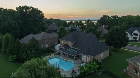 105 Beacon Light Cove Hendersonville TN 37075
