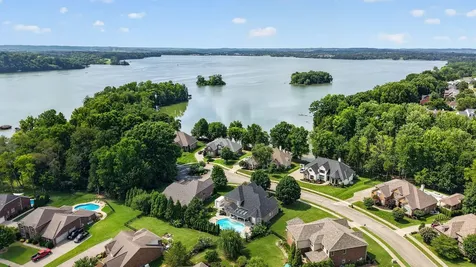 105 Beacon Light Cove Hendersonville TN 37075