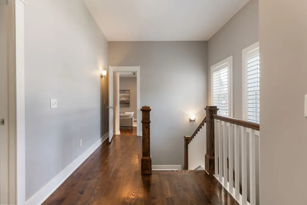 908B Gale Lane Nashville TN 37204