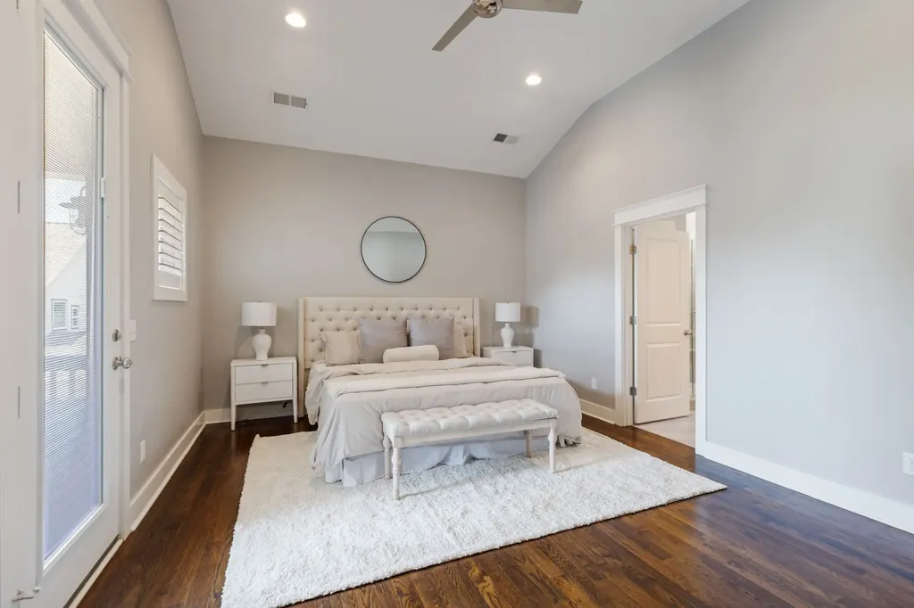 908B Gale Lane Nashville TN 37204