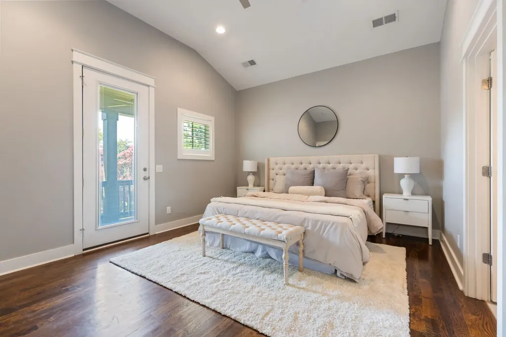 908B Gale Lane Nashville TN 37204
