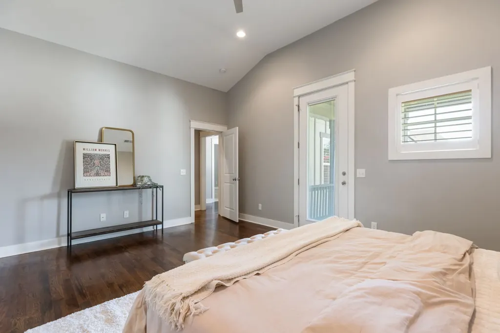 908B Gale Lane Nashville TN 37204