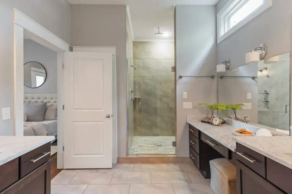 908B Gale Lane Nashville TN 37204