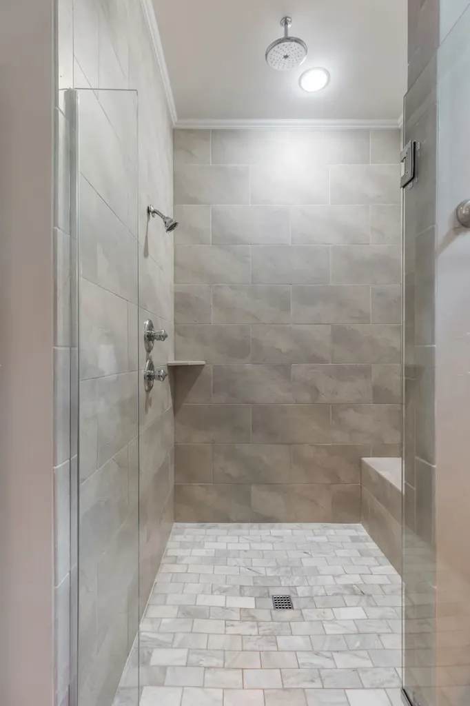 908B Gale Lane Nashville TN 37204