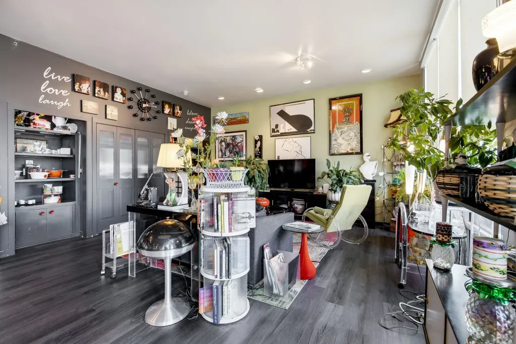 926 Woodland Street Nashville TN 37206