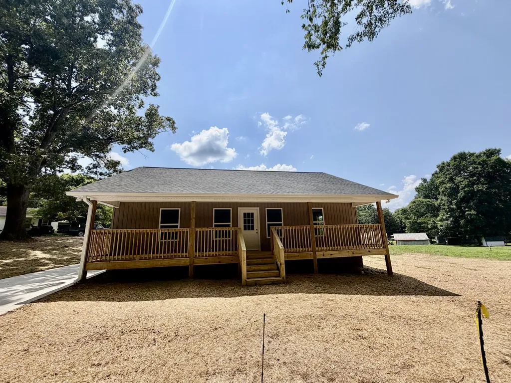 155 E Scott Street Lawrenceburg TN 38464